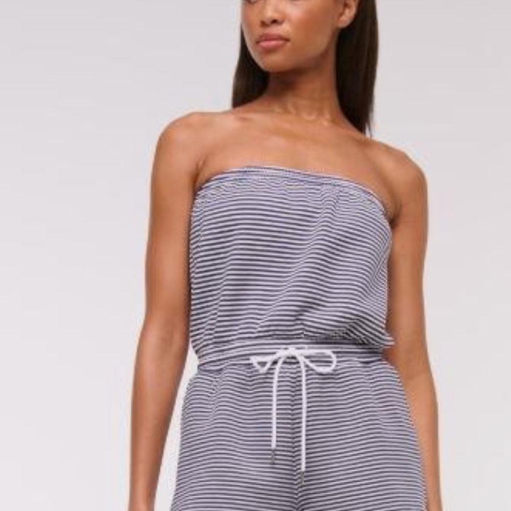 Abercrombie Neoknit (NWOT) Strapless Romper - Picture 4 of 4